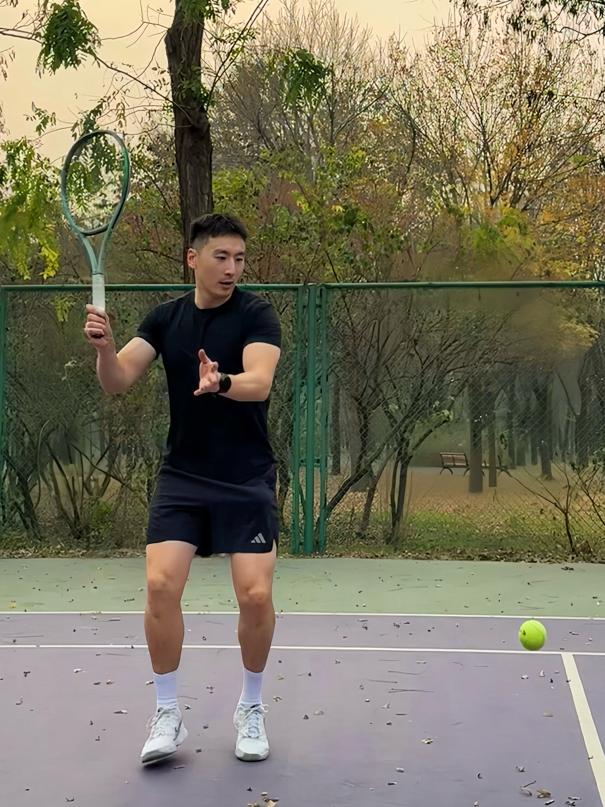 条类似的蓝 条类似的蓝