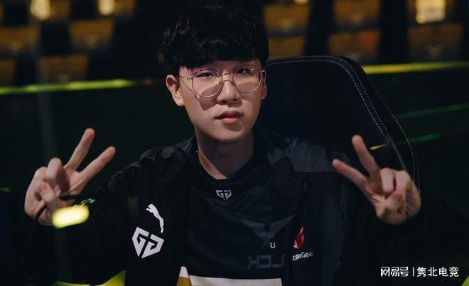 不仅彰显了 不仅彰显了