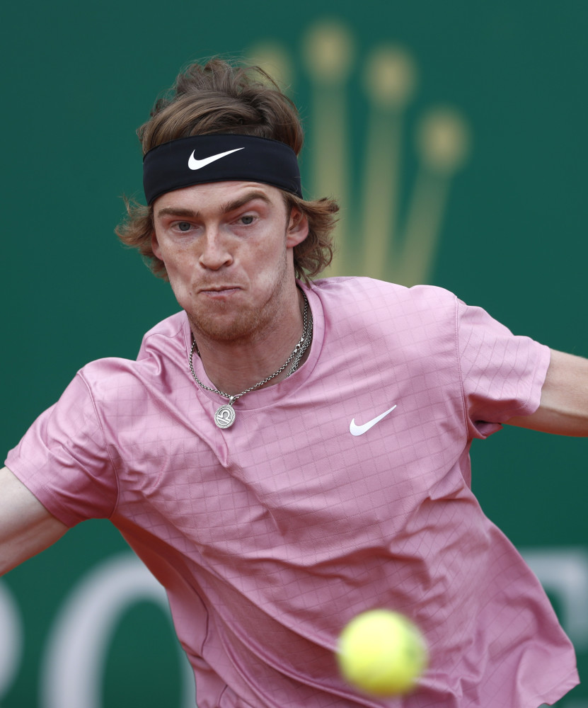 服务青年才 服务青年才